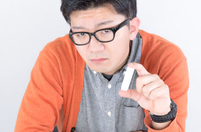 USBメモリに職務経歴書データを